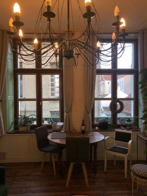L'Omerade: Appartement De Charme Dans Une Maison Audomaroise سانت-أومير المظهر الخارجي الصورة